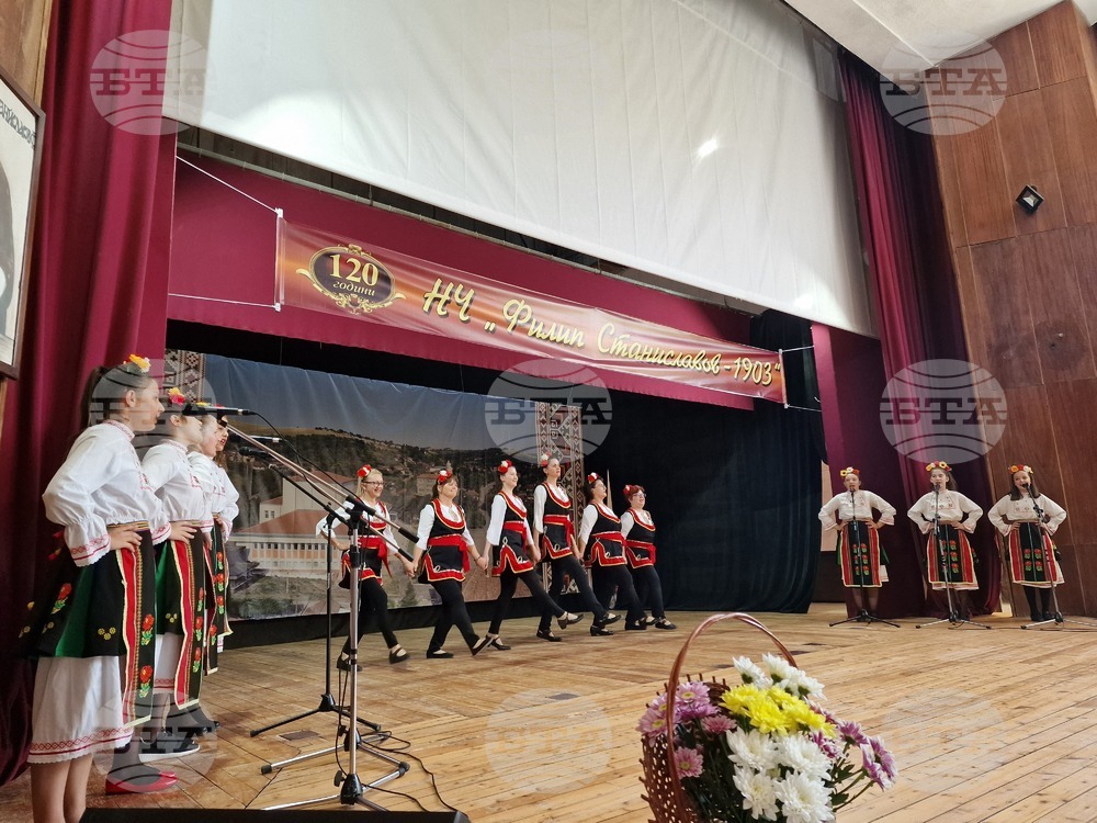В свищовското село Ореш бе открито деветнадесетото издание на фолклорния събор на католиците в България