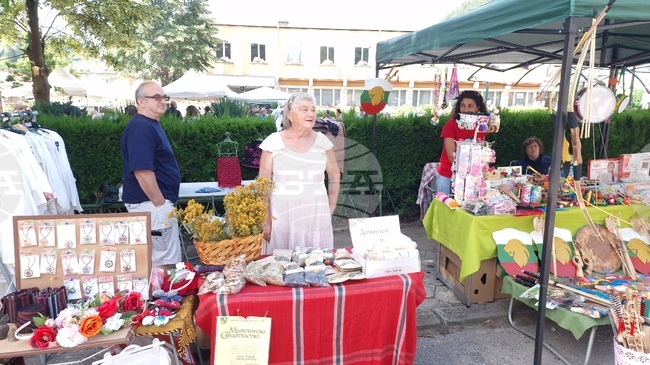 Село Черни Осъм - „Чукан боб с коприва и хоро се извива“ - празник