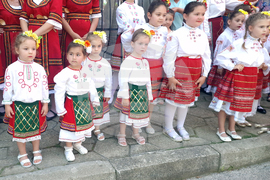 Село Черни Осъм - „Чукан боб с коприва и хоро се извива“ - празник
