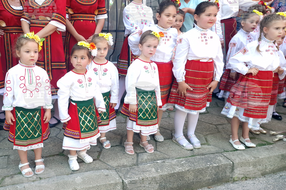 Село Черни Осъм - „Чукан боб с коприва и хоро се извива“ - празник