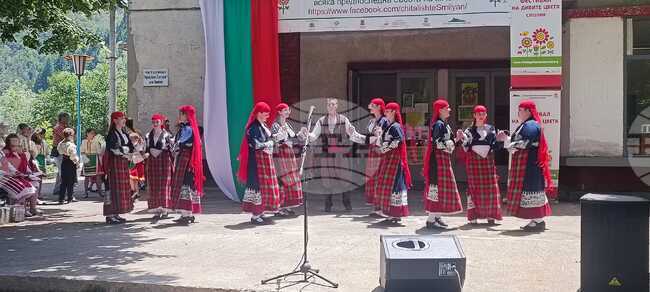 С фолклорния събор „Изворен глас“ на 21 юни в Смилян се открива Фестивалът на дивите цветя в Родопите