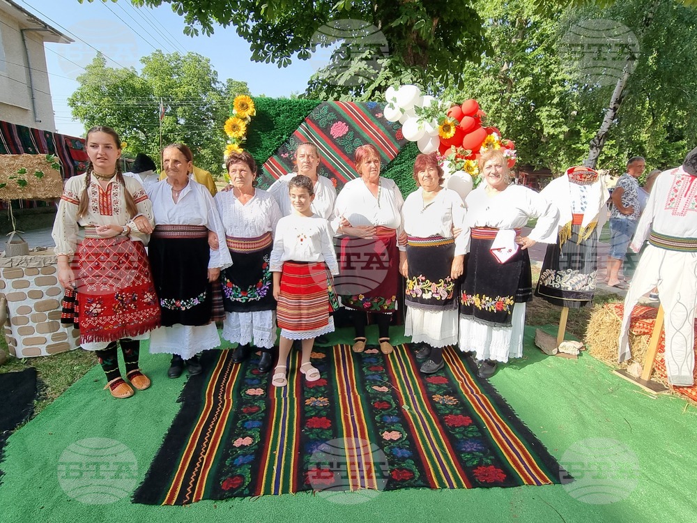 Село Неговановци - празник на народната носия