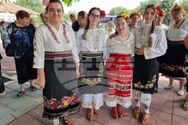 Село Неговановци - празник на народната носия