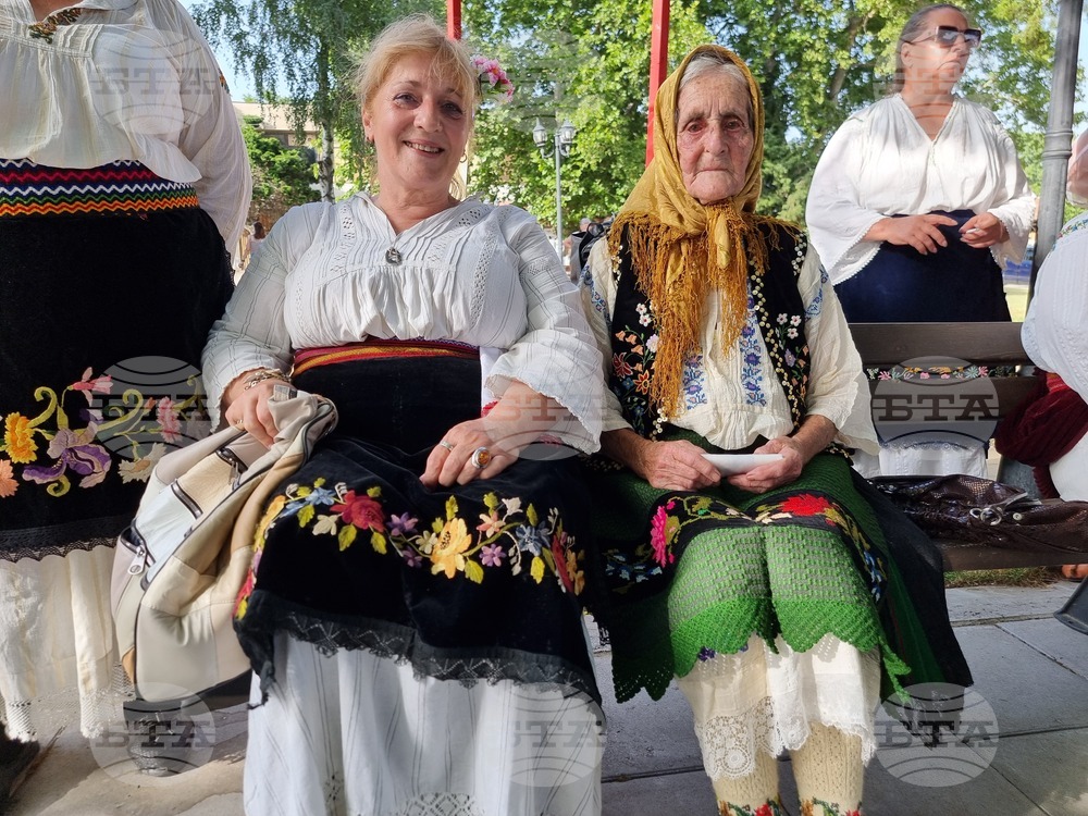 Село Неговановци - празник на народната носия