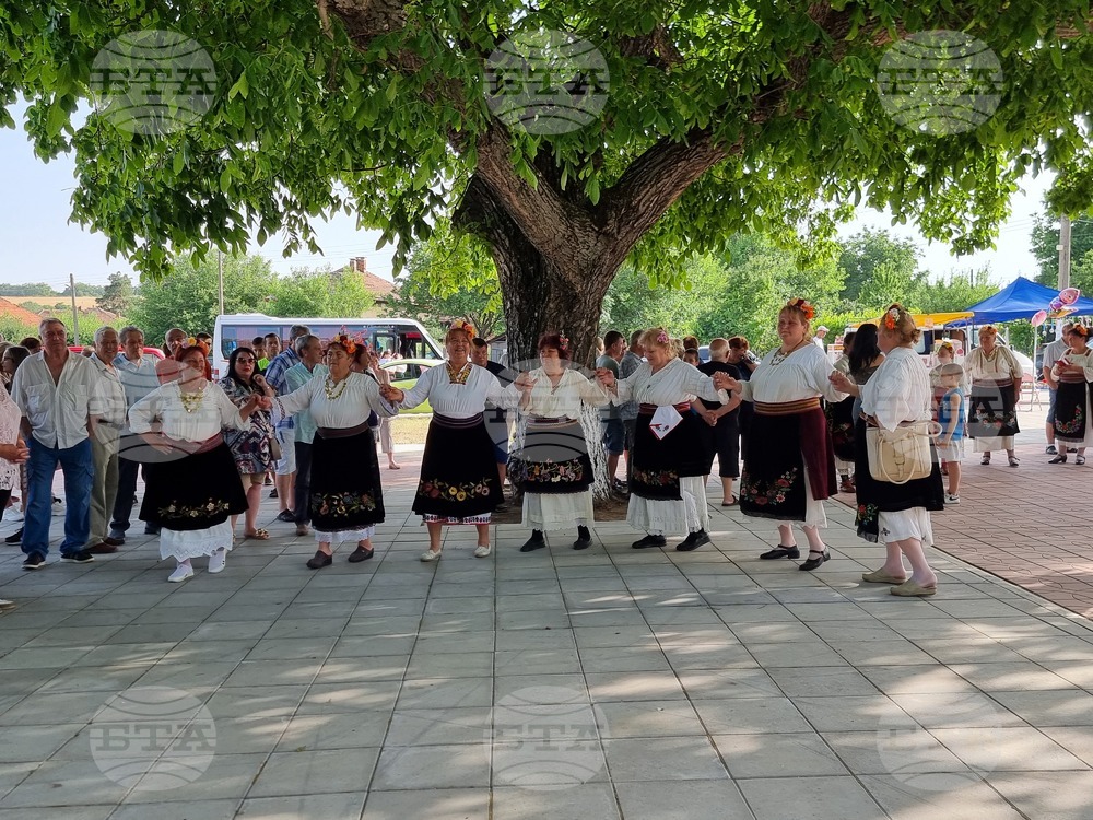Село Неговановци - празник на народната носия