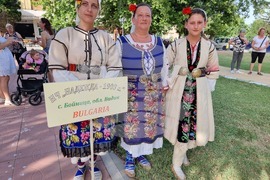 Село Неговановци - празник на народната носия