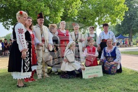 Село Неговановци - празник на народната носия