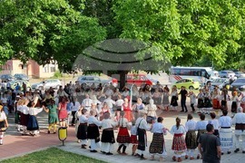 Село Неговановци - празник на народната носия