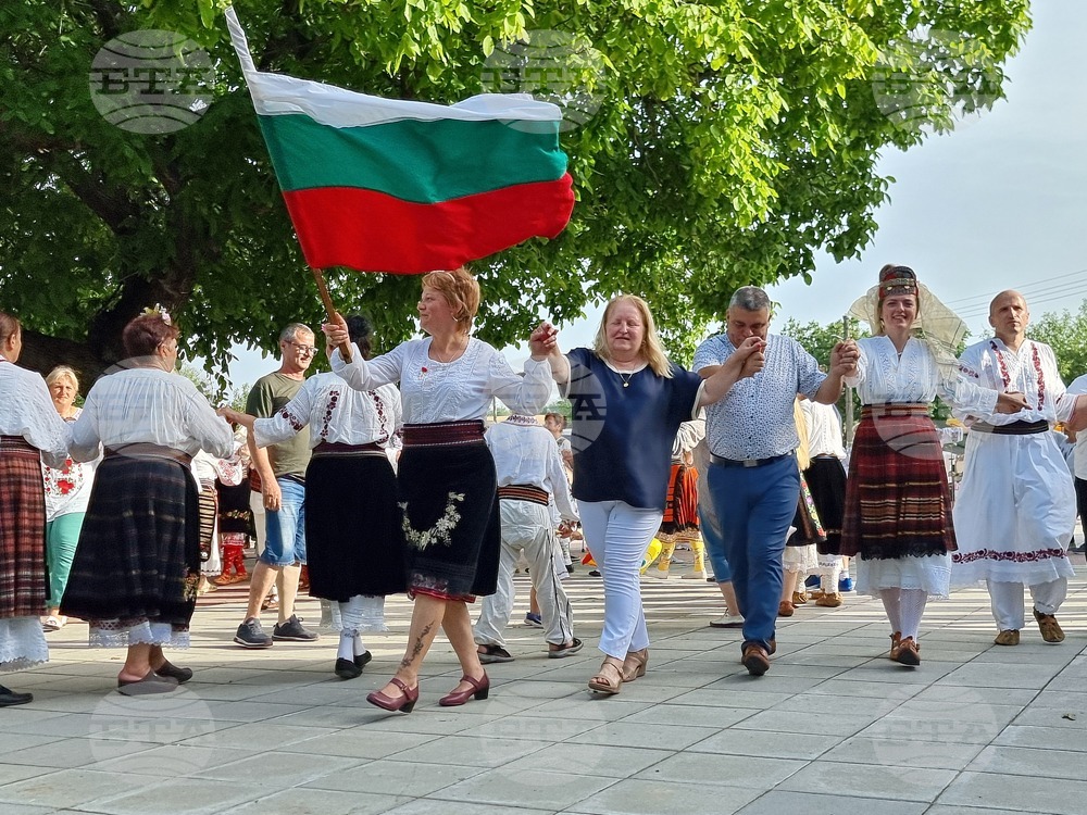 Село Неговановци - празник на народната носия