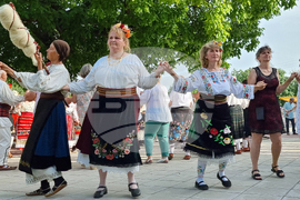 Село Неговановци - празник на народната носия