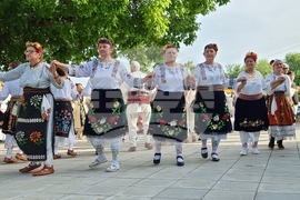 Село Неговановци - празник на народната носия