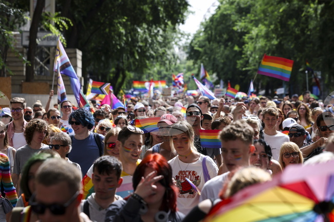 Полицията в Унгария забрани провеждането на планирания за 28 юни гей парад в Будапеща