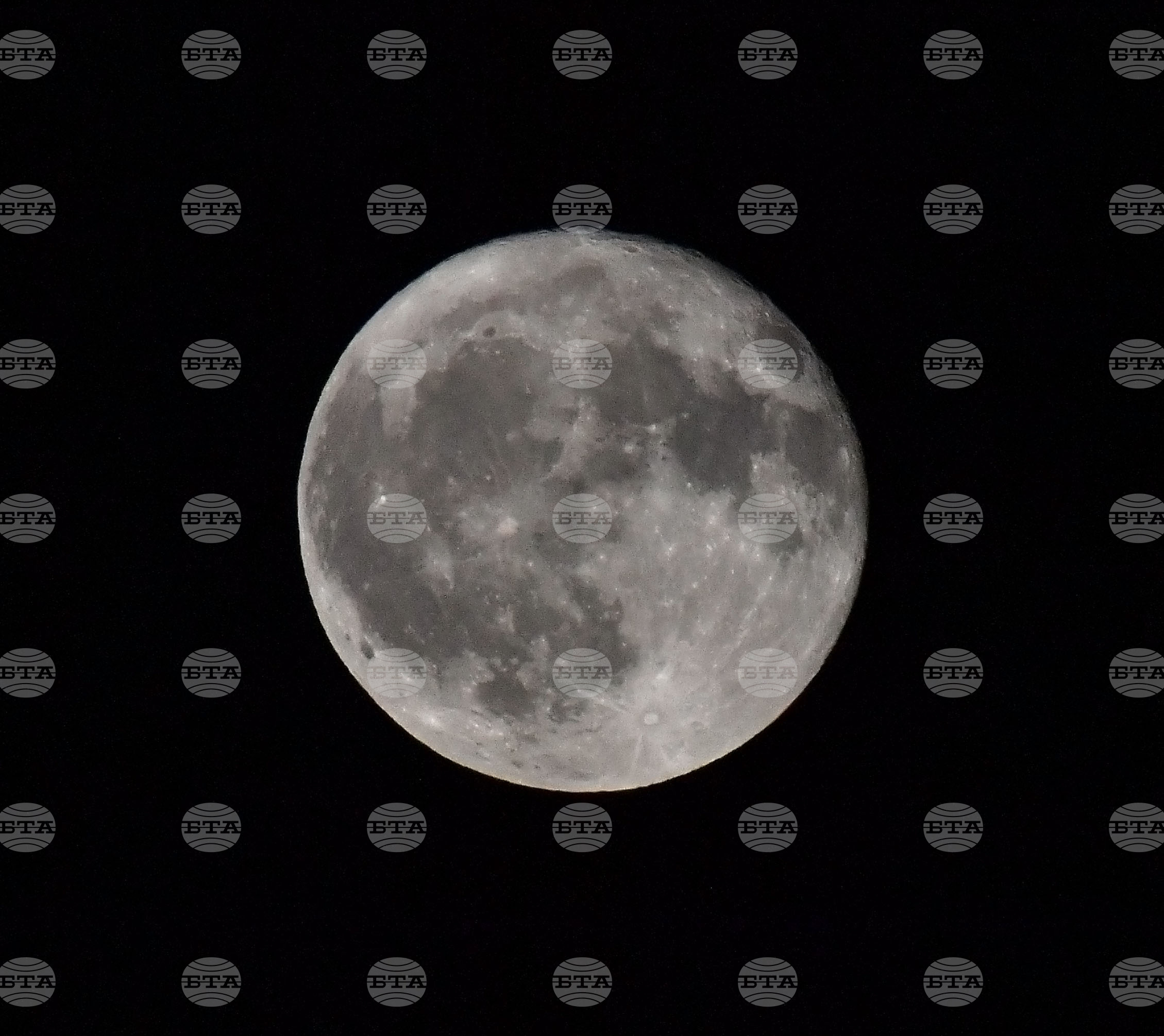 Разград - пълнолуние