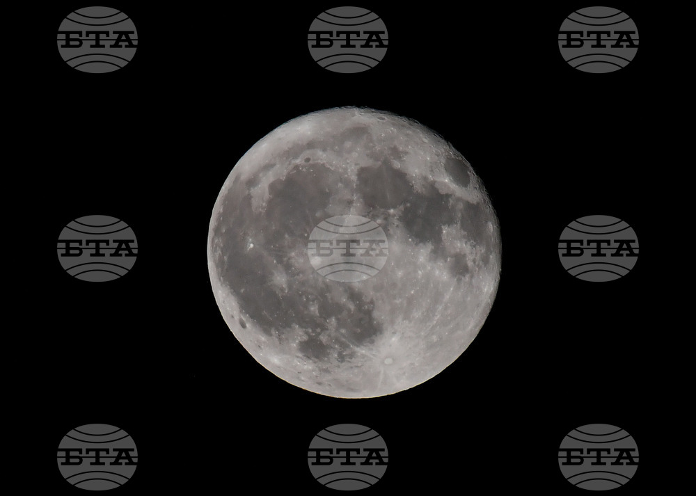 Разград - пълнолуние