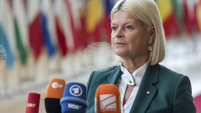 Австрия ще купи дванадесет изтребителя „Леонардо” 