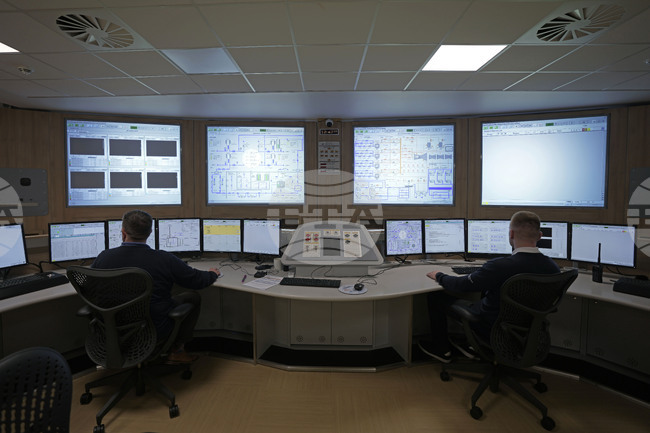 Две британски ядрени електроцентрали ще работят с година повече