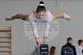 Спортна гимнастика - Валентина Георгиева