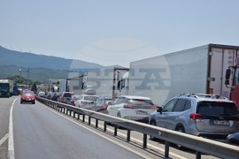 Граничен пункт „Кулата“ - трафик