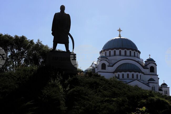 Зъболекарка от Мюнхен стана принцеса в сръбската кралска фамилия