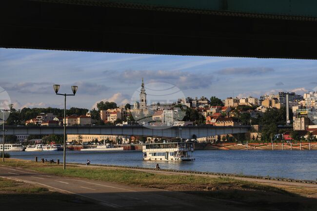 ЕС призова официалните власти да подведат под отговорност лицата, извършили актове на насилие по време частичните местни избори в Сърбия 