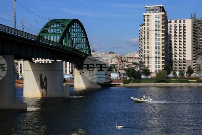 Протестиращи отново блокираха кръстовище в Белград заради стария Савски мост 