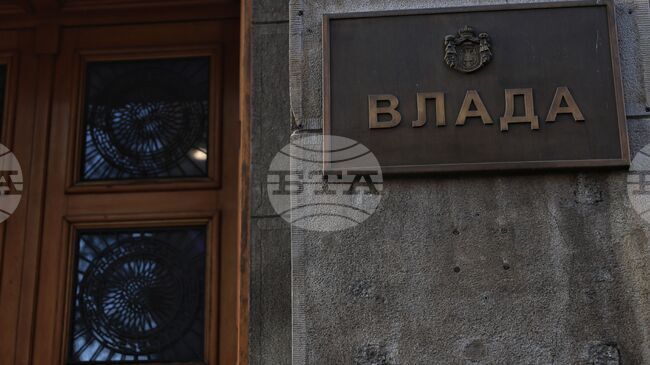 Serbian Minister of Public Investments, President Vucic's Close Associate, Suffers Stroke During Live TV Interview