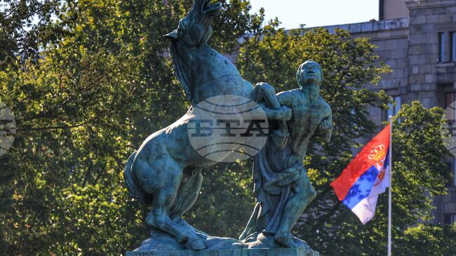 Пожар избухна на покрива на Специализирания съд в Белград, няма жертви 