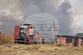 Петрич - пожар край ромска махала