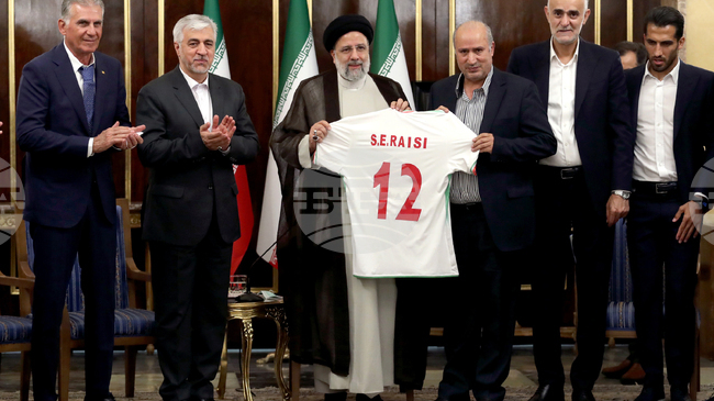 Участието на Иран на световното първенство по футбол е под въпрос, призна шефът на местната федерация