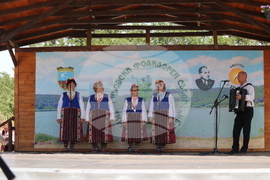 Село Красен - фолклорен събор „Край язовир Дрян“