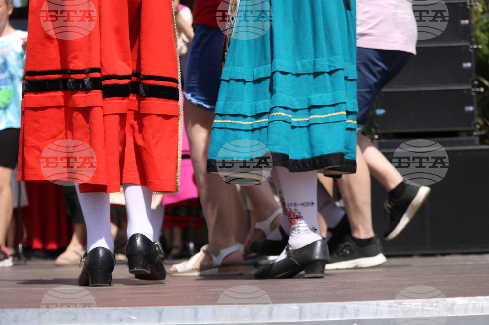 Село Красен - фолклорен събор „Край язовир Дрян“