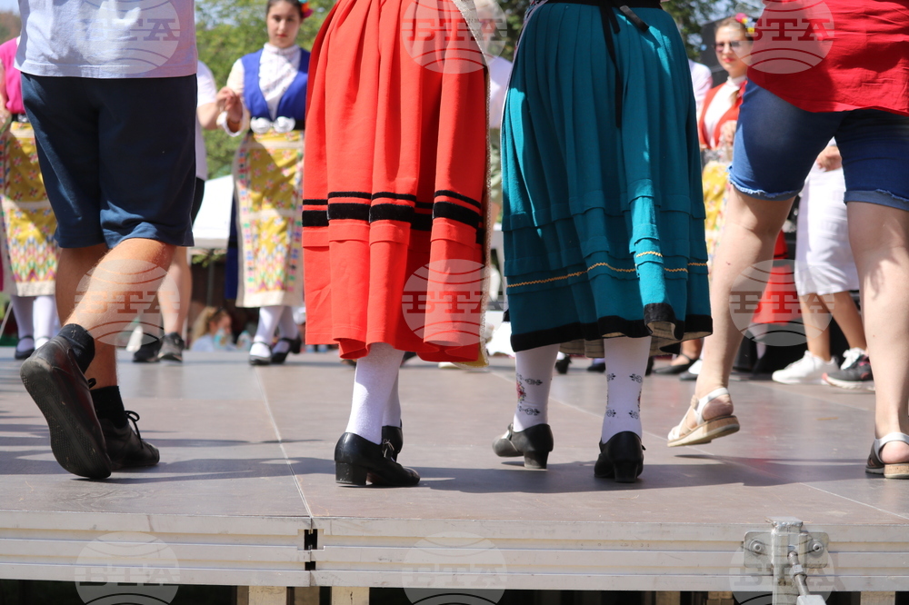 Село Красен - фолклорен събор „Край язовир Дрян“