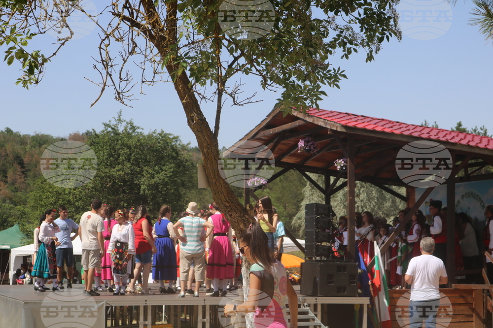 Село Красен - фолклорен събор „Край язовир Дрян“