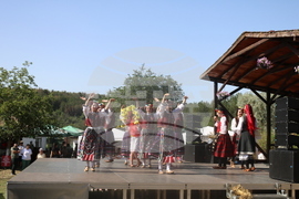 Село Красен - фолклорен събор „Край язовир Дрян“