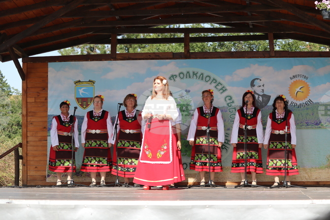 Народните певци Руска Добрева и Стоян Варналиев ще бъдат гости в дванадесетото издание на фолклорния събор “Край язовир Дрян”