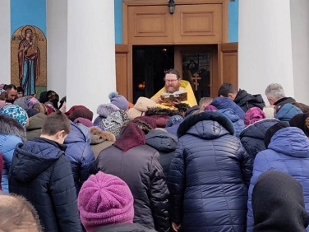 Молитва за мир събра българи и украинци в село Диветлий