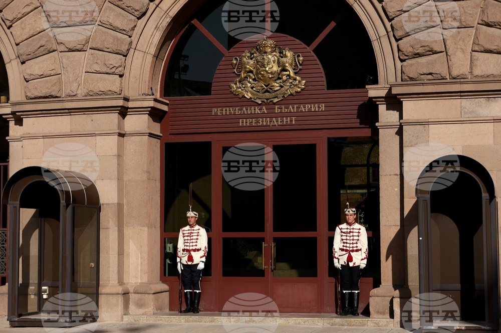 Инициативата на президента „Подкрепи една мечта“ ще окаже финансова помощ за образование на 21 младежи
