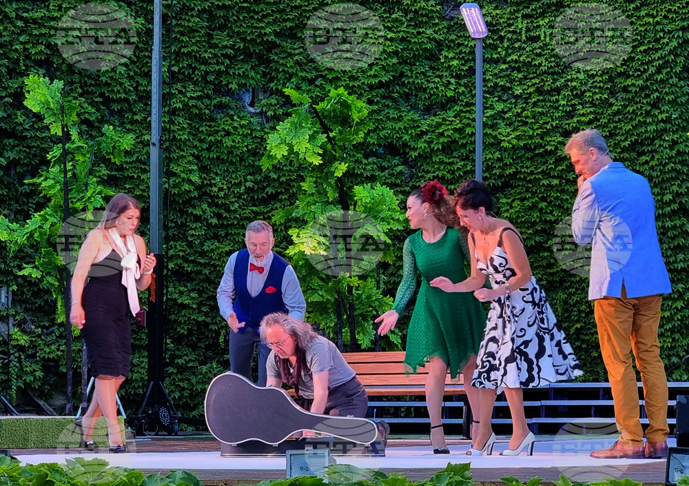 Варна - Летен театър - Мюзикъл „Здравей! Как си, приятелю?“