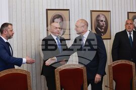 Президент - ГЕРБ-СДС - консултации