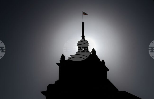 Президент - партии - консултации