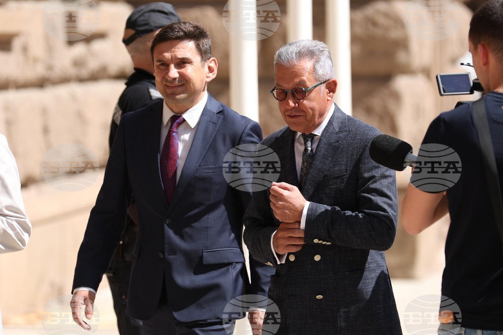 Президент - парламентарни групи - консултации - ДПС