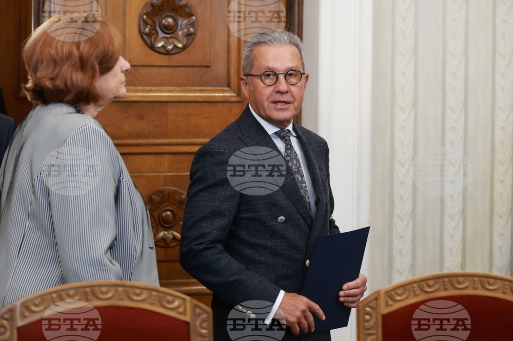 Президент - ДПС - консултации