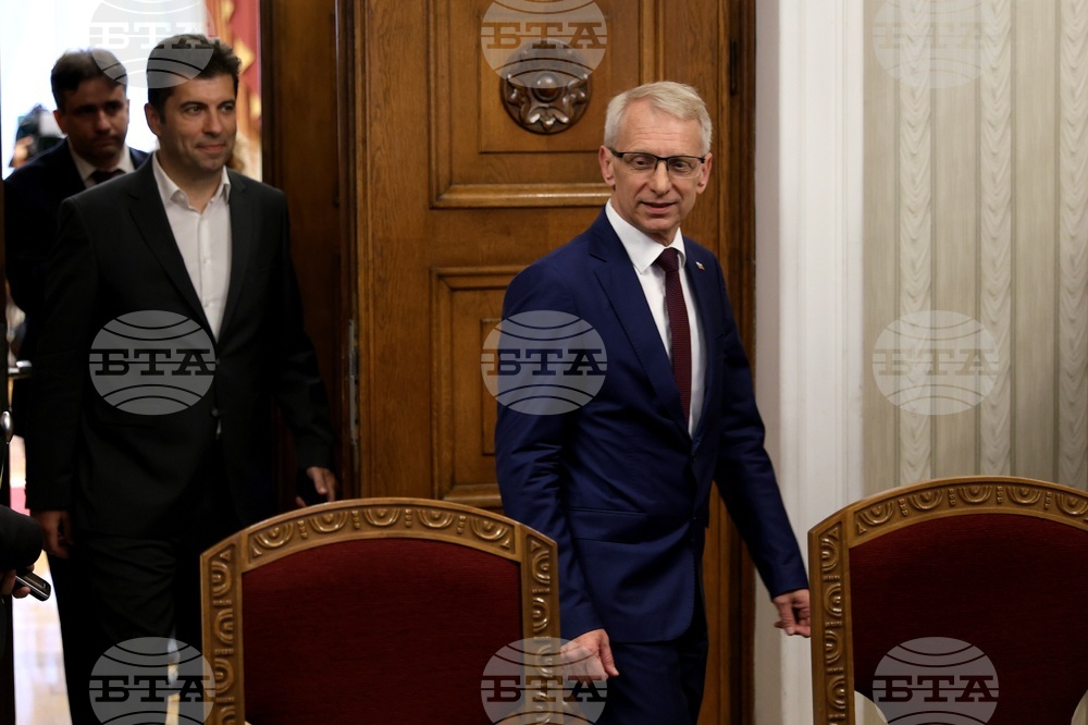 Президент - ПП-ДБ - консултации