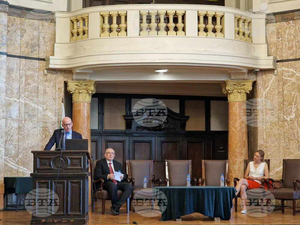 В България не се води дебат за влиянието на фискалната политика над инфлацията, а той е съществен, смята Джеф Готлиб от МВФ