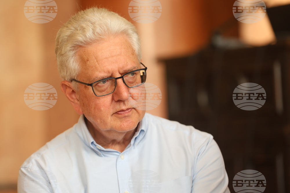 СУ „Св. Климент Охридски“ - Андрю Коутс - лекция - „Изследване на Слънчевата система“