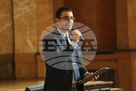 СУ „Св. Климент Охридски“ - Андрю Коутс - лекция - „Изследване на Слънчевата система“