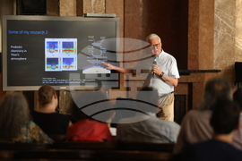 СУ „Св. Климент Охридски“ - Андрю Коутс - лекция - „Изследване на Слънчевата система“