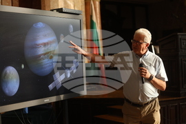 СУ „Св. Климент Охридски“ - Андрю Коутс - лекция - „Изследване на Слънчевата система“