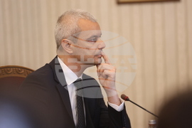 Президент - „Възраждане“ - консултации