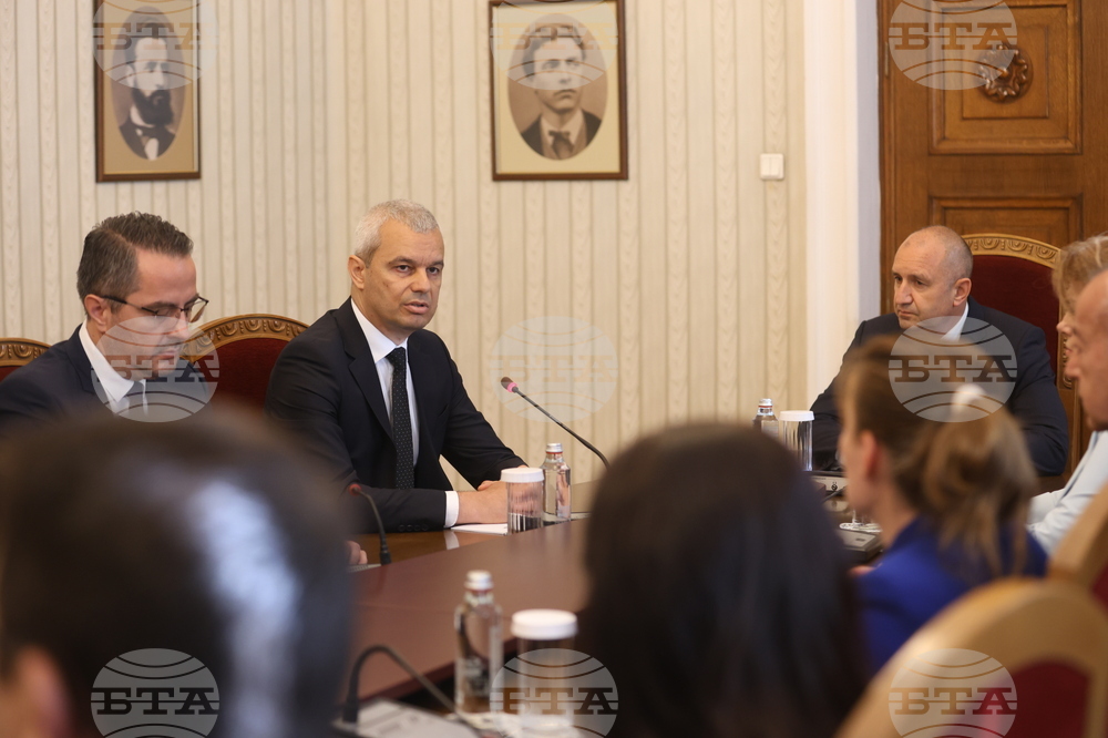 Президент - „Възраждане“ - консултации